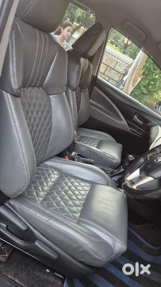 Toyota Innova Crysta 2.4 G Mt, 2023, Diesel