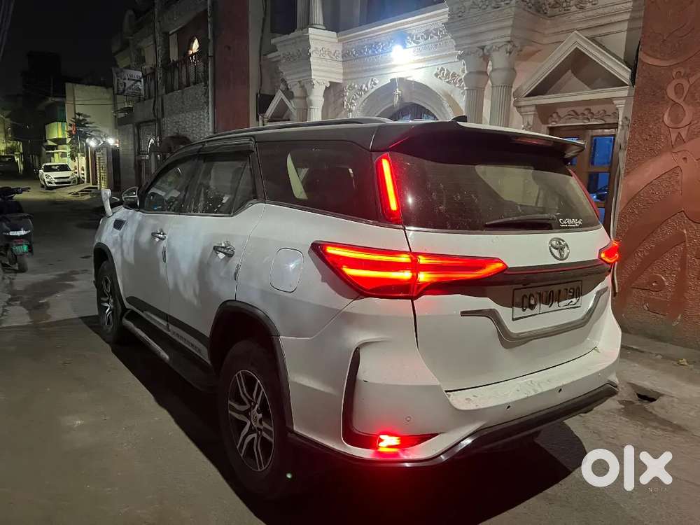 Toyota Fortuner Legender 2020