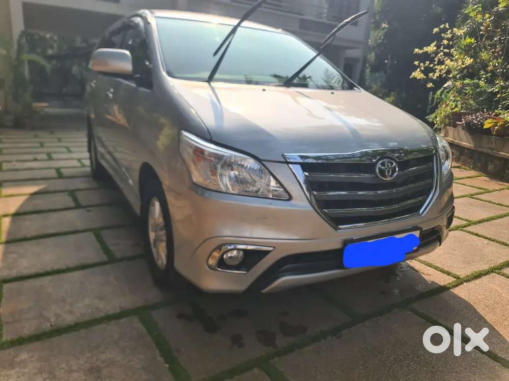 Toyota Innova 2014 Diesel 110000 Km Driven