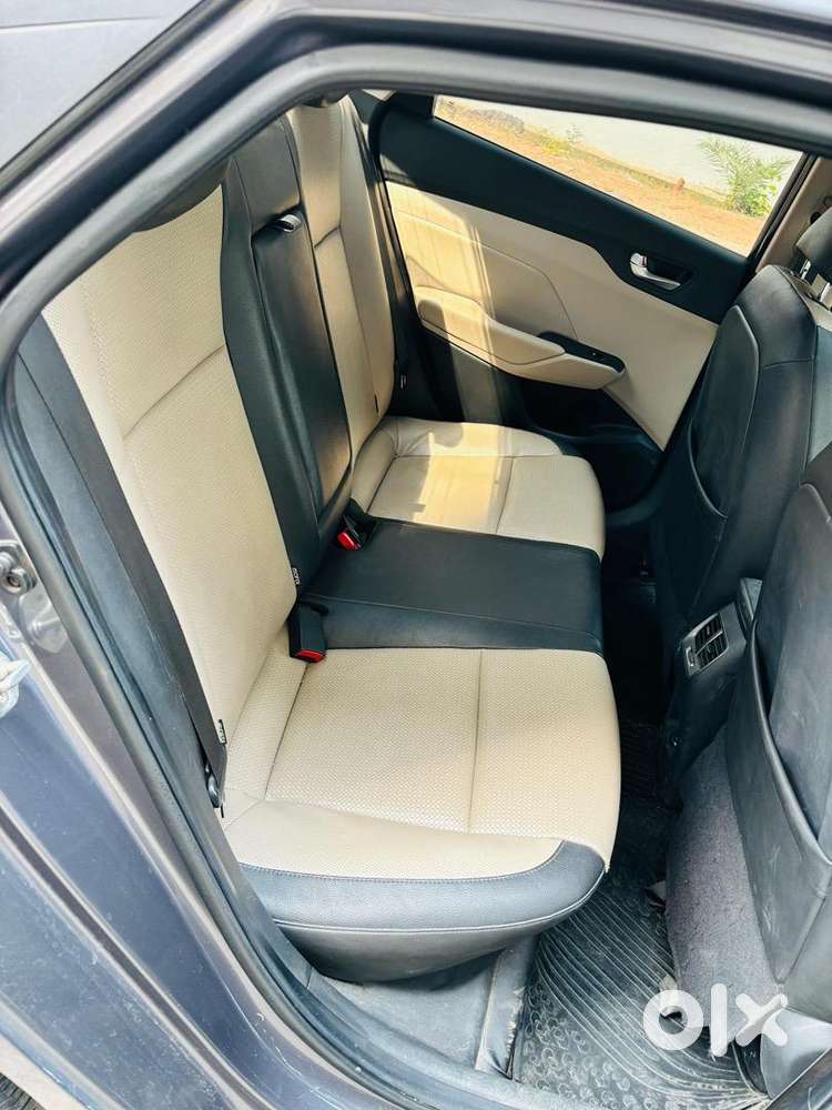 Hyundai Verna 2018 Diesel 105000 Km Driven, Good Condition .