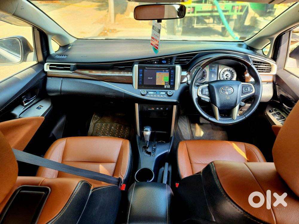 Toyota Innova Crysta 2.8z Automatic, 2017, Diesel