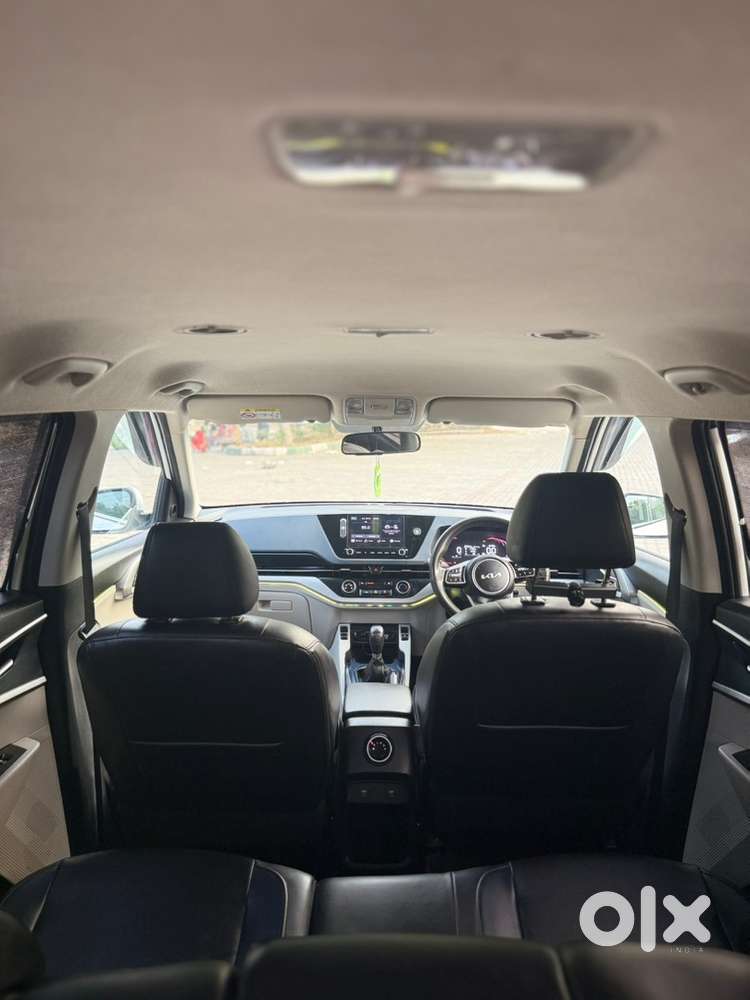 Kia Carens G 1.5 Premium Converted To Top 7 Seater Cng 2022
