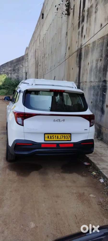 Kia Carens 2023 Diesel 140000 Km Driven