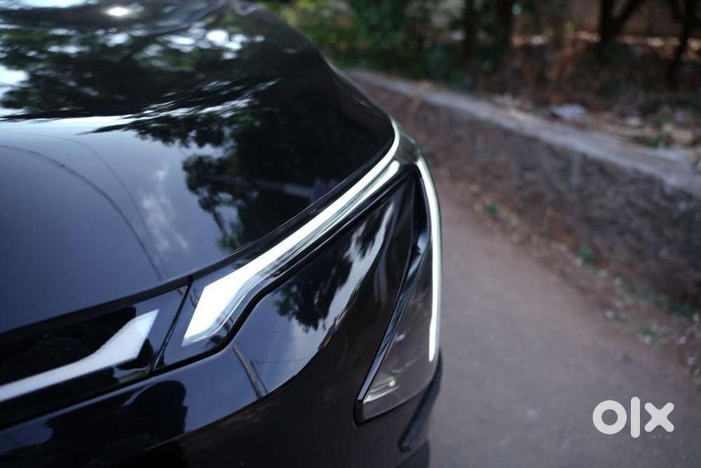 Kia Carens Clavis 2025 Petrol Well Maintained