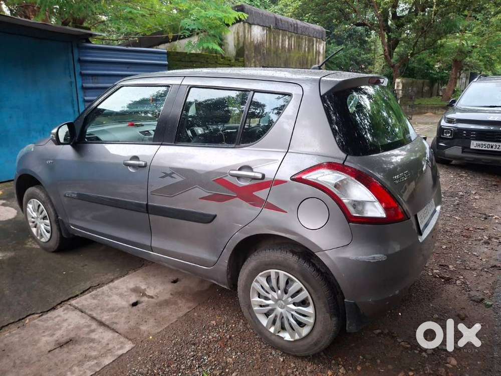 Maruti Suzuki Swift Vxi 1.2 Abs Bs-iv, 2015, Petrol