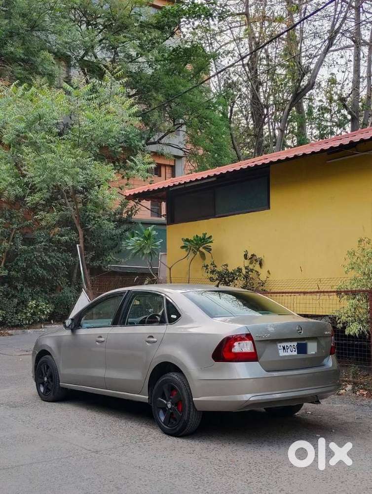 Skoda Rapid 2013-2016 1.5 Tdi At Ambition With Alloy Wheel, 2017, Di..