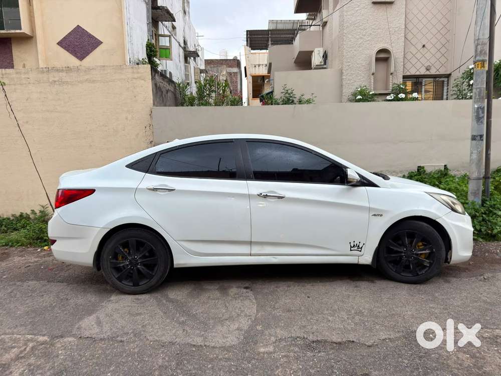 Hyundai Verna Petrol 2012