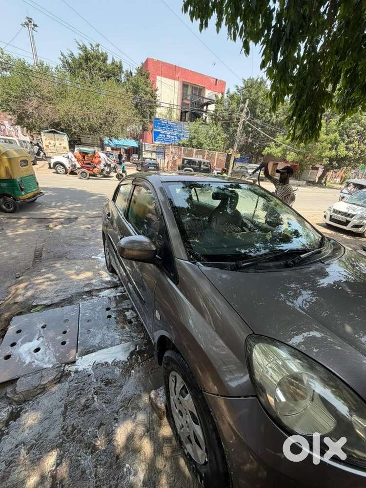 Honda Amaze 2015 Cng & Hybrids Well Maintained