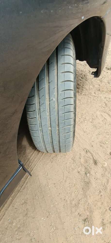 Innova 2.5 Vx 8 Str Less Used