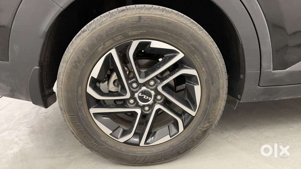 Kia Carens 1.4 Prestige Plus Turbo 7 Str, 2022, Petrol