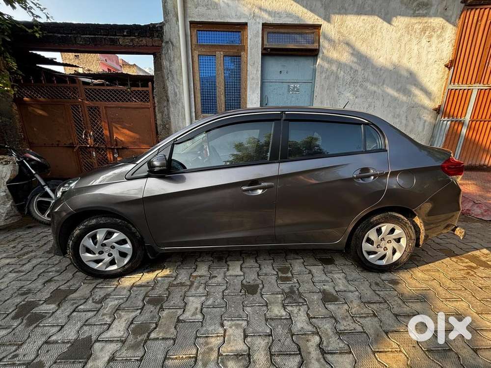 Honda Amaze 2015 Diesel Well Maintained