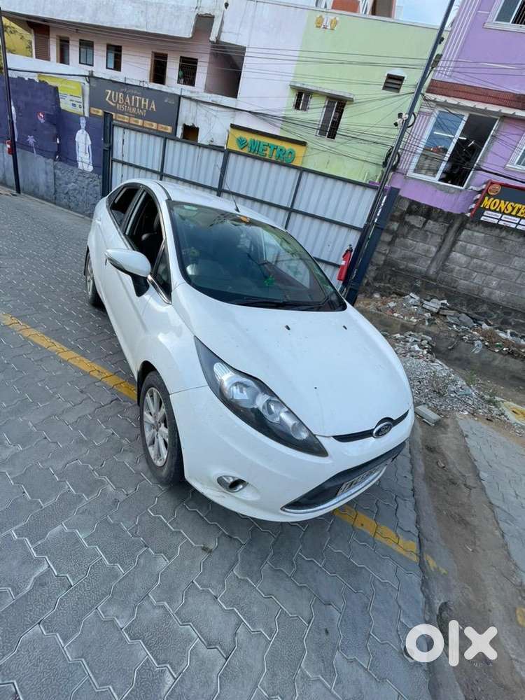 Ford Automatic Petrol 2012