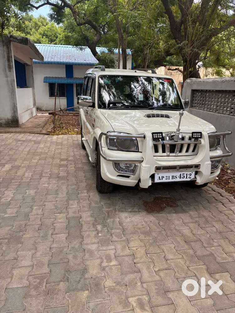 Mahindra Scorpio 2011 Diesel 180000 Km Driven