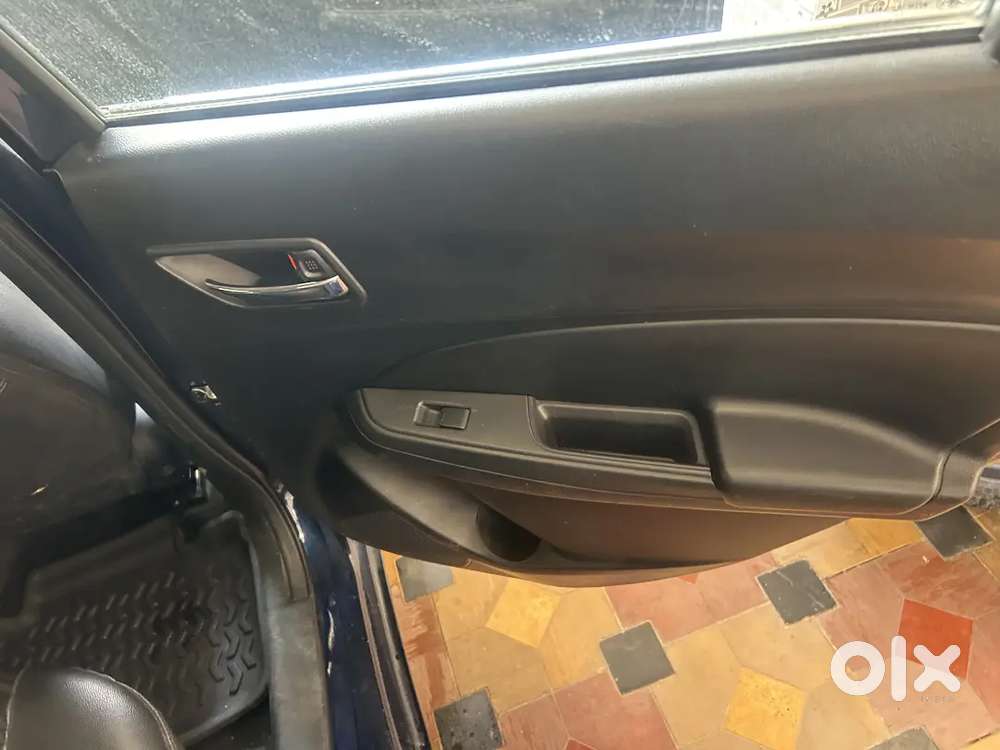 2023 Maruti Suzuki Swift Petrol Manual 50487 Km
