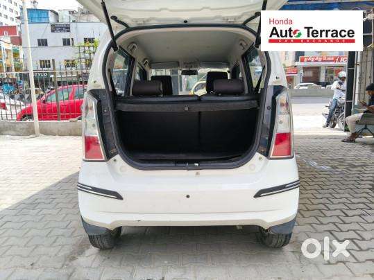 Maruti Suzuki Wagon R Stingray 1.0 Vxi Plus, 2016, Petrol