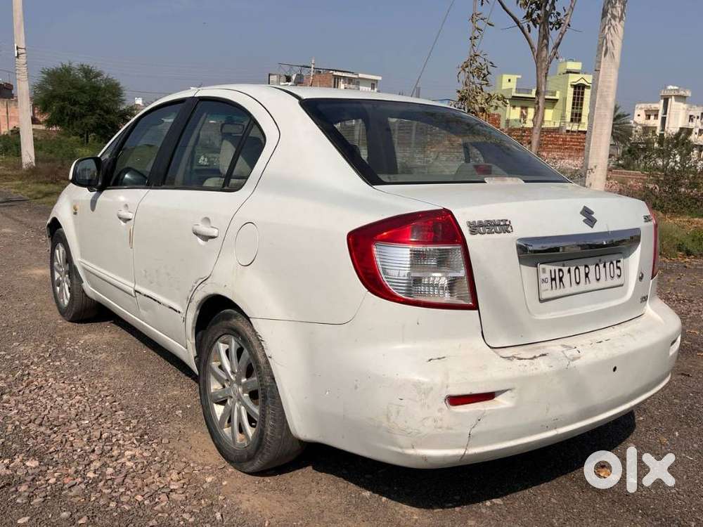 Maruti Suzuki Sx4 Zxi Mt Bsiv Leather, 2011, Cng & Hybrids