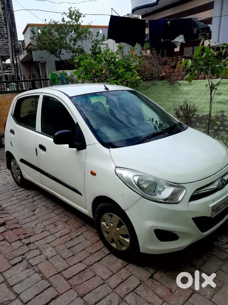 Hyundai Aura 2016 Petrol Good Condition