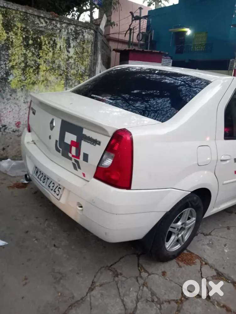 Mahindra Renault Logan 2013 Petrol Well Maintained