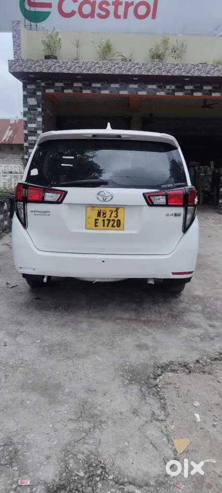 Toyota Innova Crysta 2017