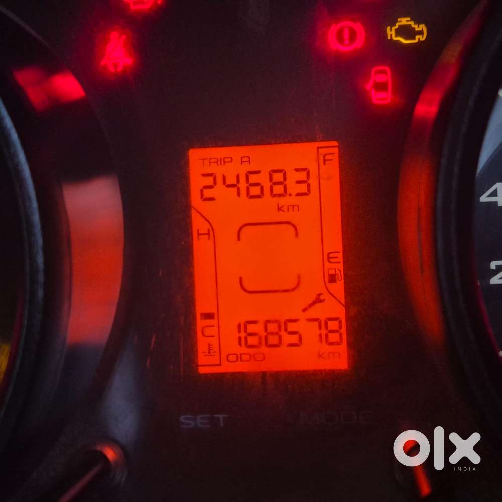 Mahindra Tuv 300 T6, 2017, Diesel