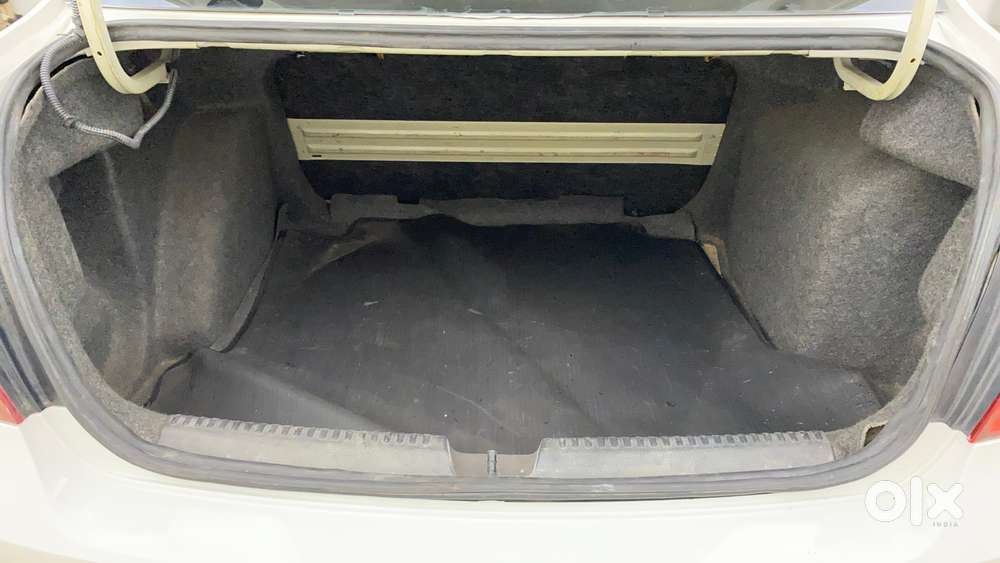 Skoda Rapid 1.6 Ambition Plus Mpi, 2014, Petrol