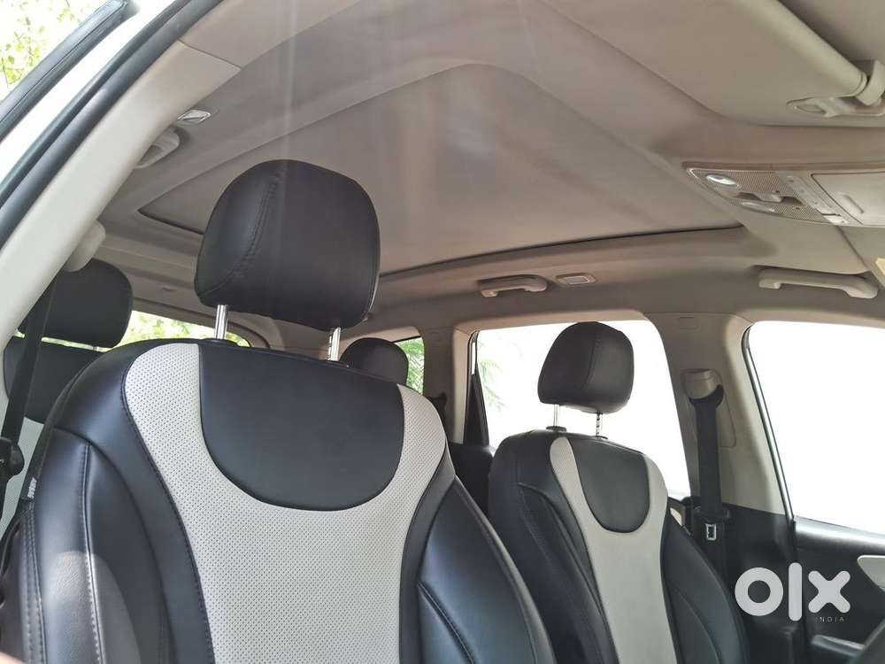 Mahindra Xuv700 2023 Diesel Well Maintained