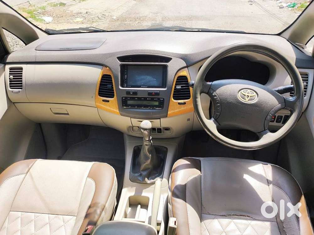Toyota Innova 2.5 V 7 Str, 2009, Diesel