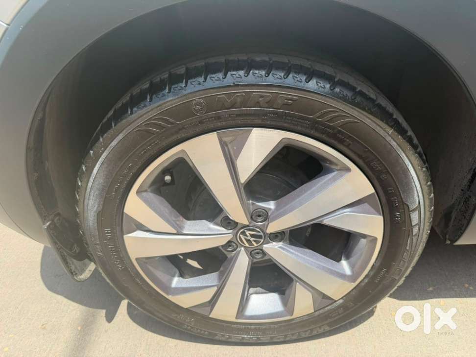 Volkswagen Taigun 1.0 Tsi Topline At, 2022, Petrol