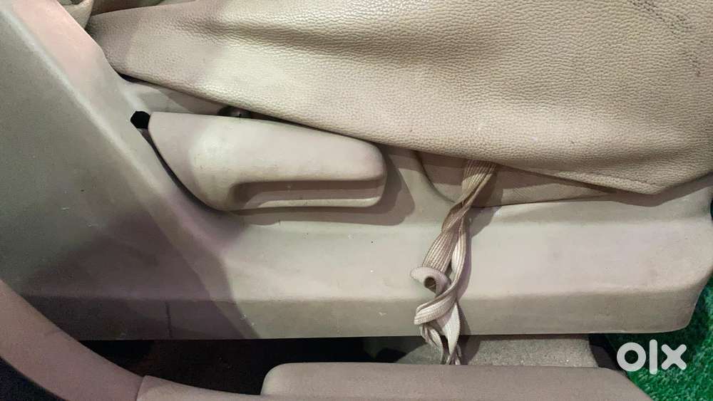 Maruti Suzuki Swift Dzire 1.2 Vxi Bsiv, 2017, Petrol