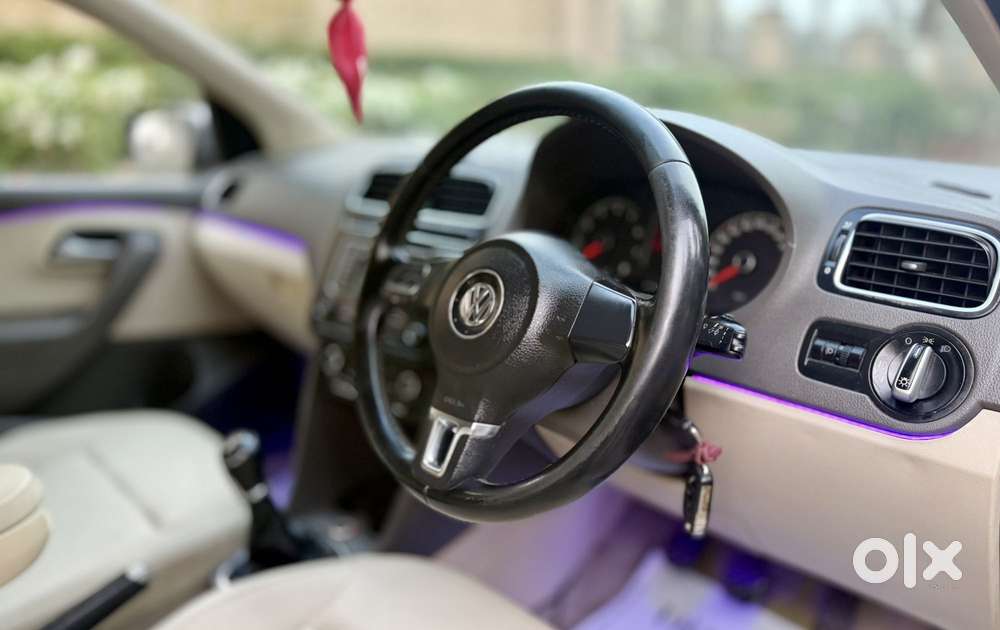 Volkswagen Vento 2010-2013 Petrol Highline, 2013, Petrol