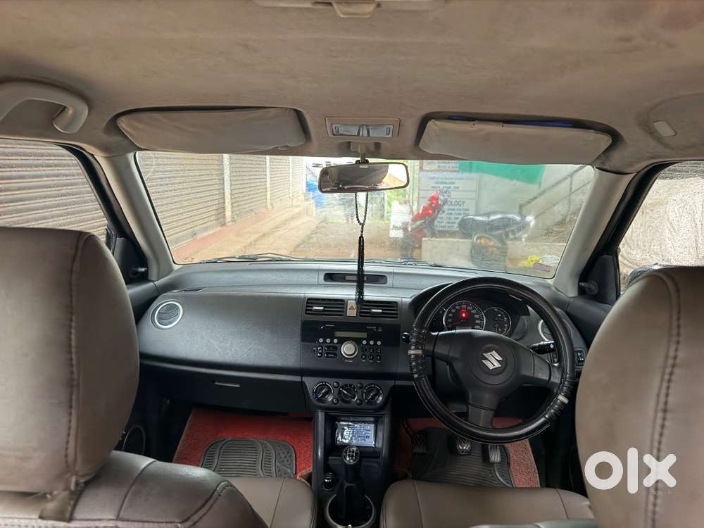 Swift Dzire With Slightly Negotiable