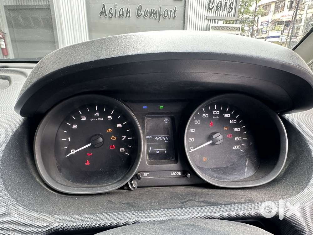 Tata Tiago 1.2 Revotron Xt, 2018, Petrol