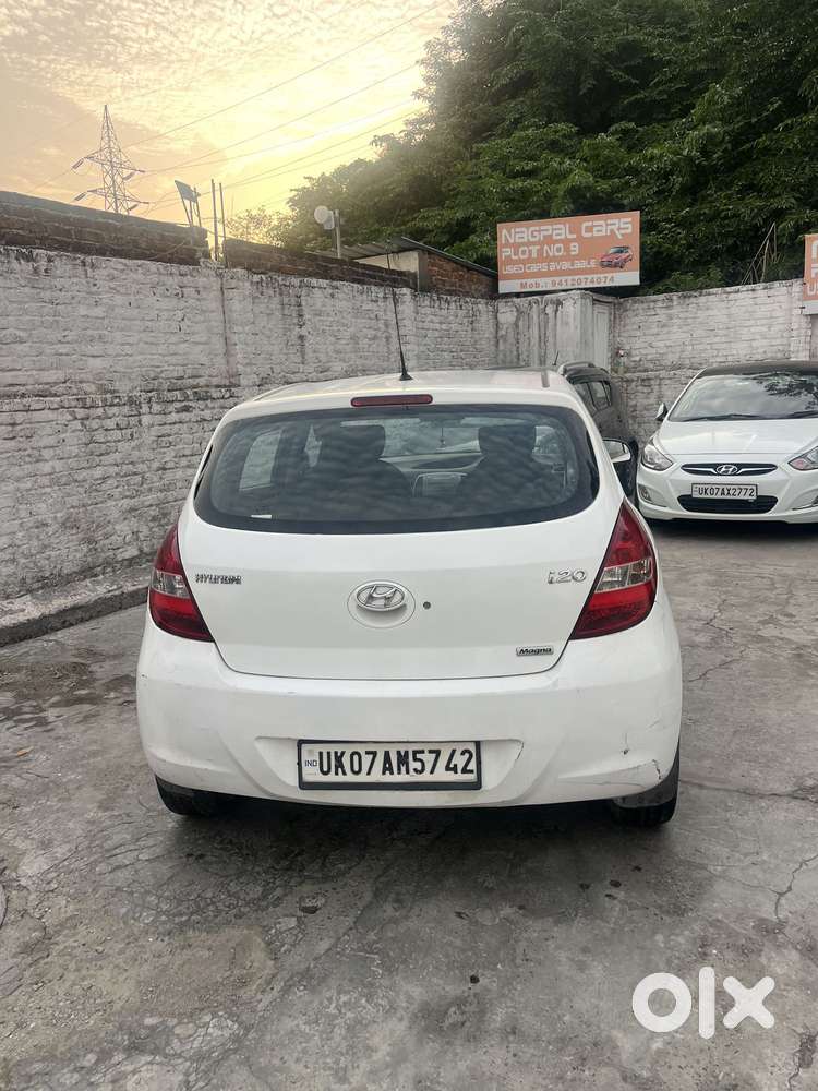 Hyundai I20 Petrol Cvt Magna Executive, 2011, Petrol