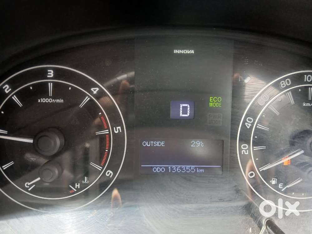 Toyota Innova Crysta 2.8 Gx At 8 Seater, 2017, Diesel