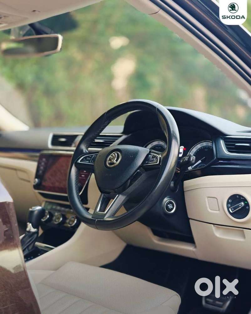 Skoda Superb Laurin And Klement 1.8, 2020, Petrol