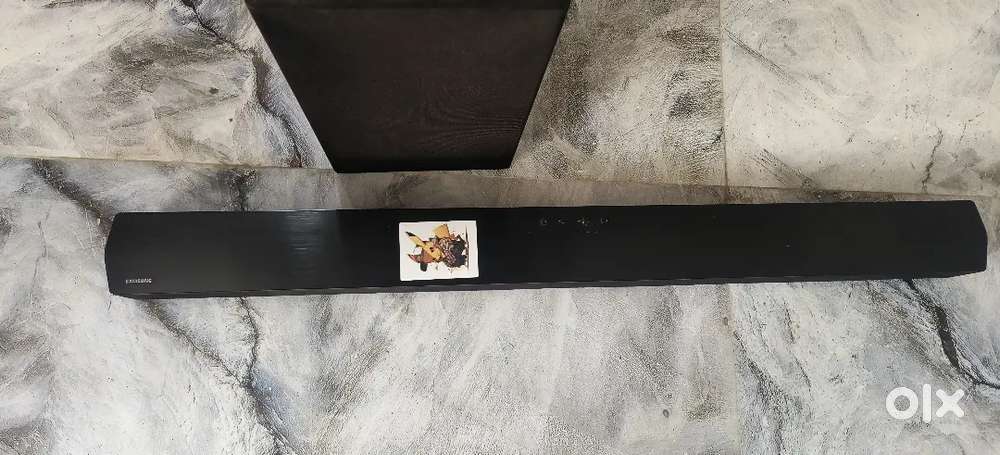 Samsung 2.1 dolby audio soundbar with subwoofer