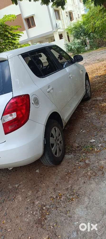 Skoda Fabia 2010 Petrol 90000 Km Driven