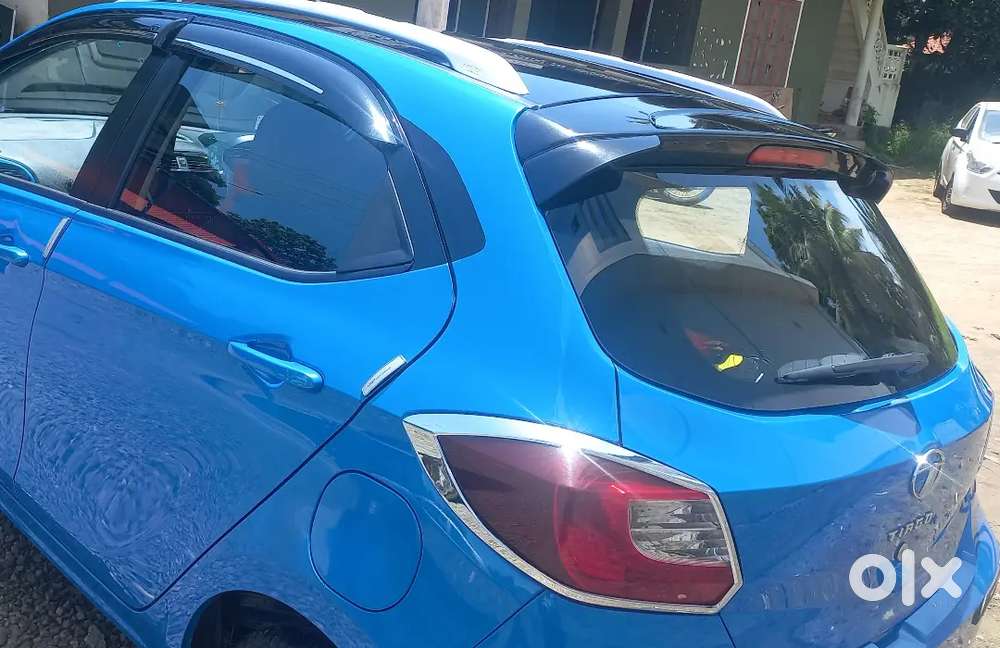 Less Kilometers Driven, Mint Condition, Full Option, Dual Tone,,