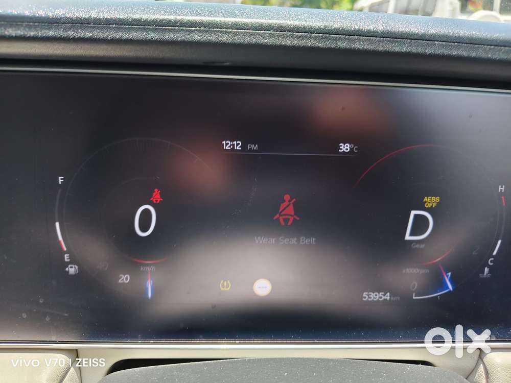 Mahindra Xuv700 2.2 Ax 7 Diesel At Luxury Pack Str Awd, 2022, Diesel