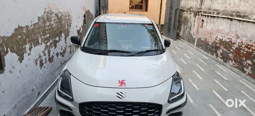 Maruti Suzuki Swift 2025 Petrol 4000 Km Driven