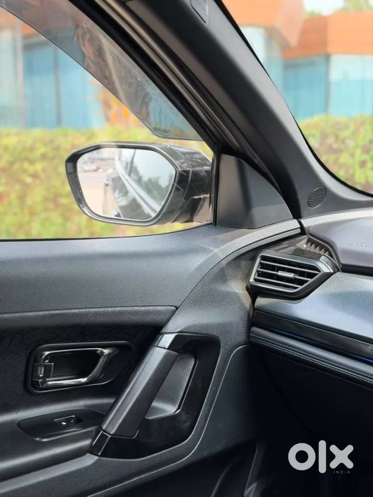 Tata Safari, 2023, Diesel