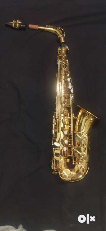 Saxophone for deals sale olx