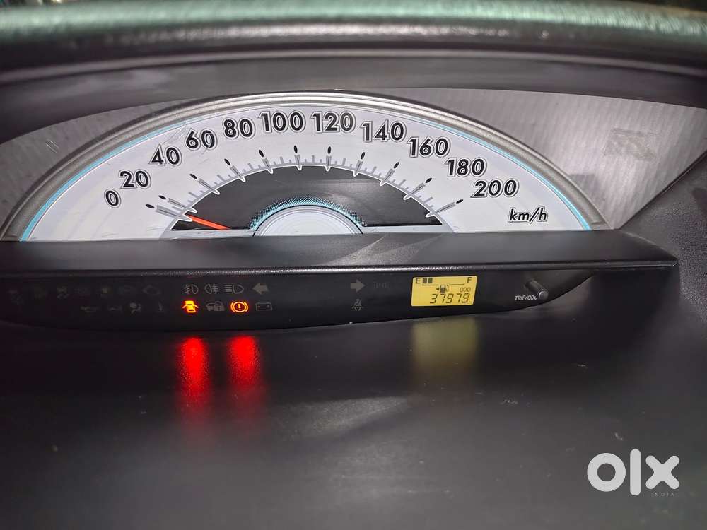 Toyota Etios Liva 2011-2012 G, 2012, Petrol