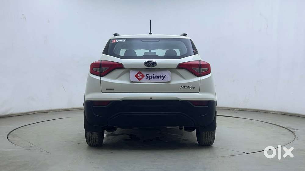 Mahindra Xuv300 1.2 W6 Amt Petrol, 2021, Petrol