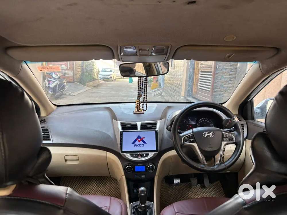 Hyundai Fluidic Verna 2011