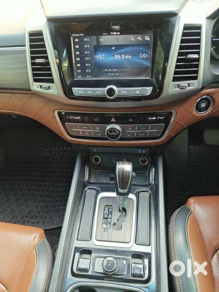 Mahindra Alturas G4 4wd At, 2021, Diesel