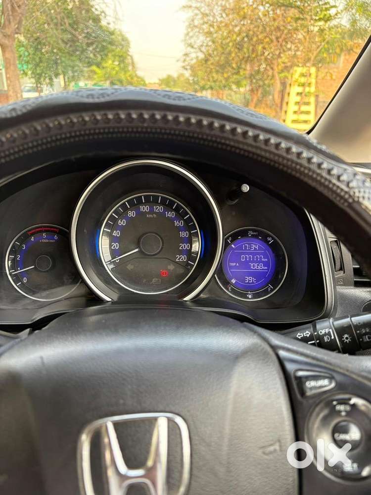 Honda Diesel First Owner Push Button Sunroof