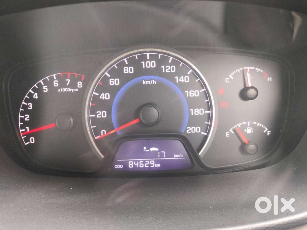 Hyundai I10 Sportz, 2014, Petrol