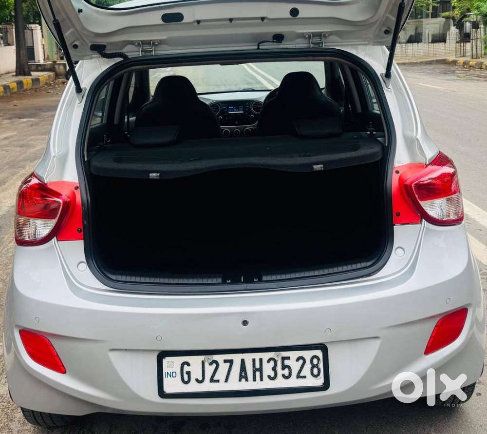 Hyundai Grand I10 At Asta, 2015, Petrol