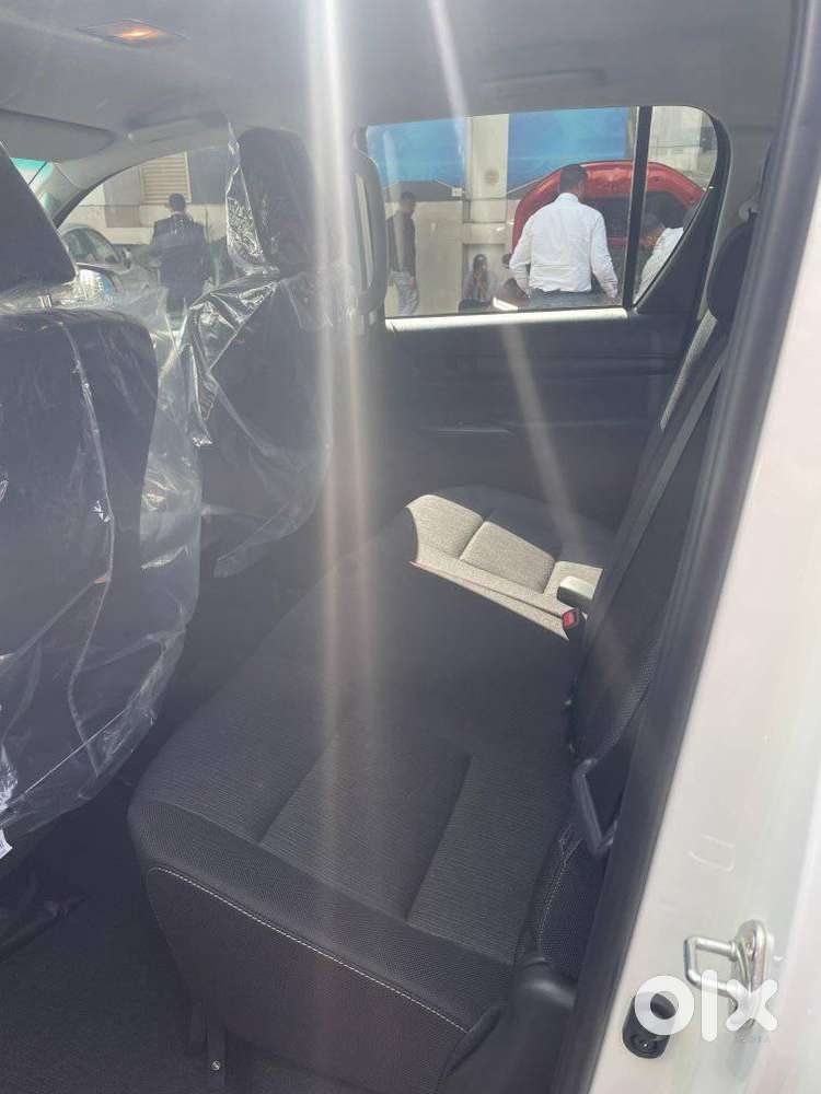Toyota Hilux 2.8 Std 4x4, 2025, Diesel